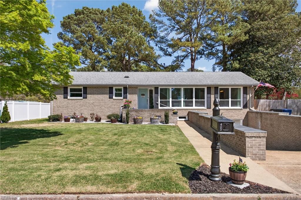 Property Photo:  403 Holloway Dr  VA 23701 