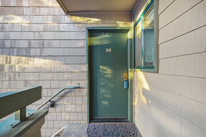 Property Photo:  98 Pelican Lane  CA 94065 