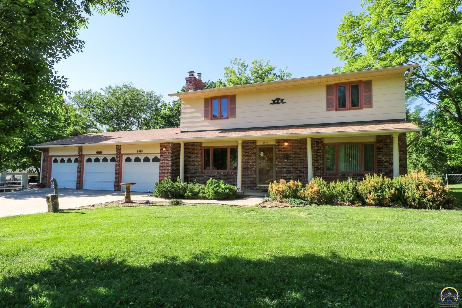 Property Photo: 1410 Drury Ln KS 66801
