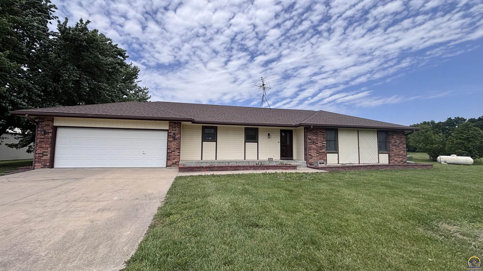 Property Photo: 4153 E 165th Street KS 66524