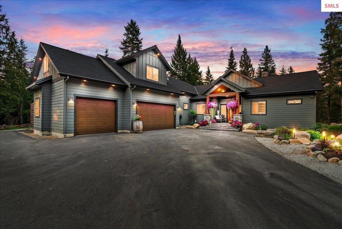 Property Photo: 529 S Beaver Lake Rd ID 83801