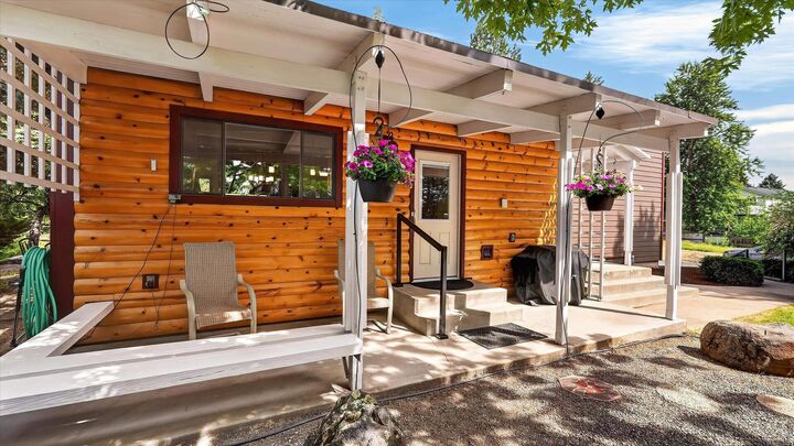 Property Photo: 3116 E Center Rd WA 99021