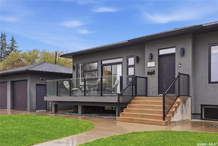 Property Photo:  201 Adelaide Street E  SK S7J 0H5 