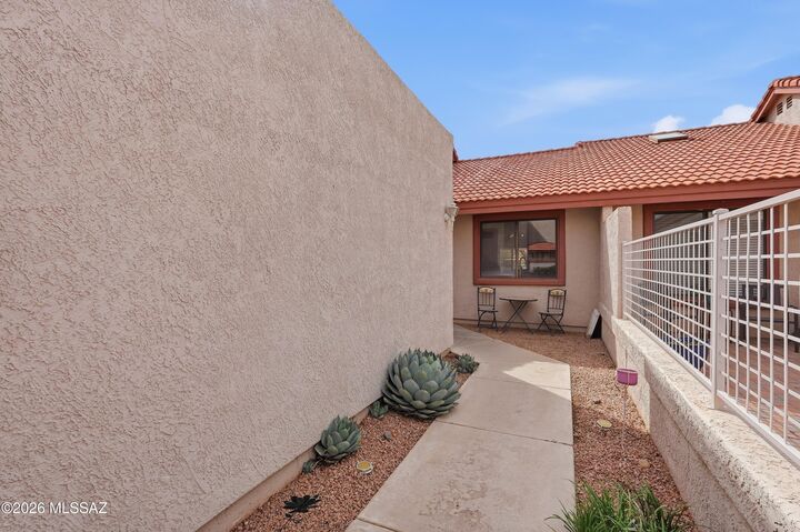 Property Photo:  8732 N Arnold Palmer Drive  AZ 85742 