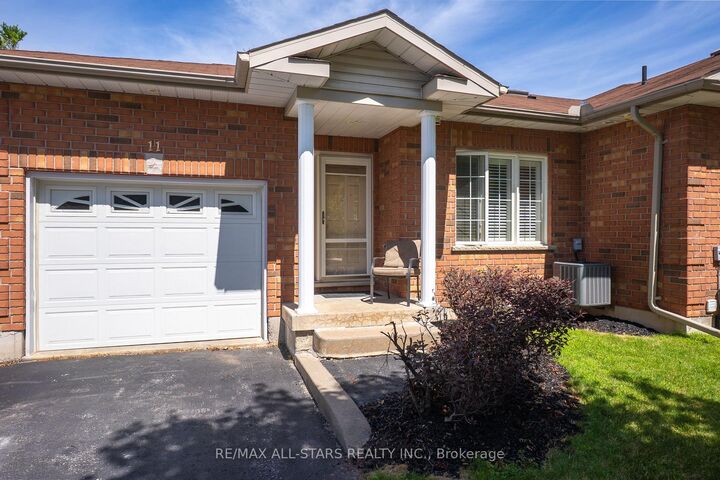 Property Photo: 111 Colborne Street 11 ON K0M 1N0