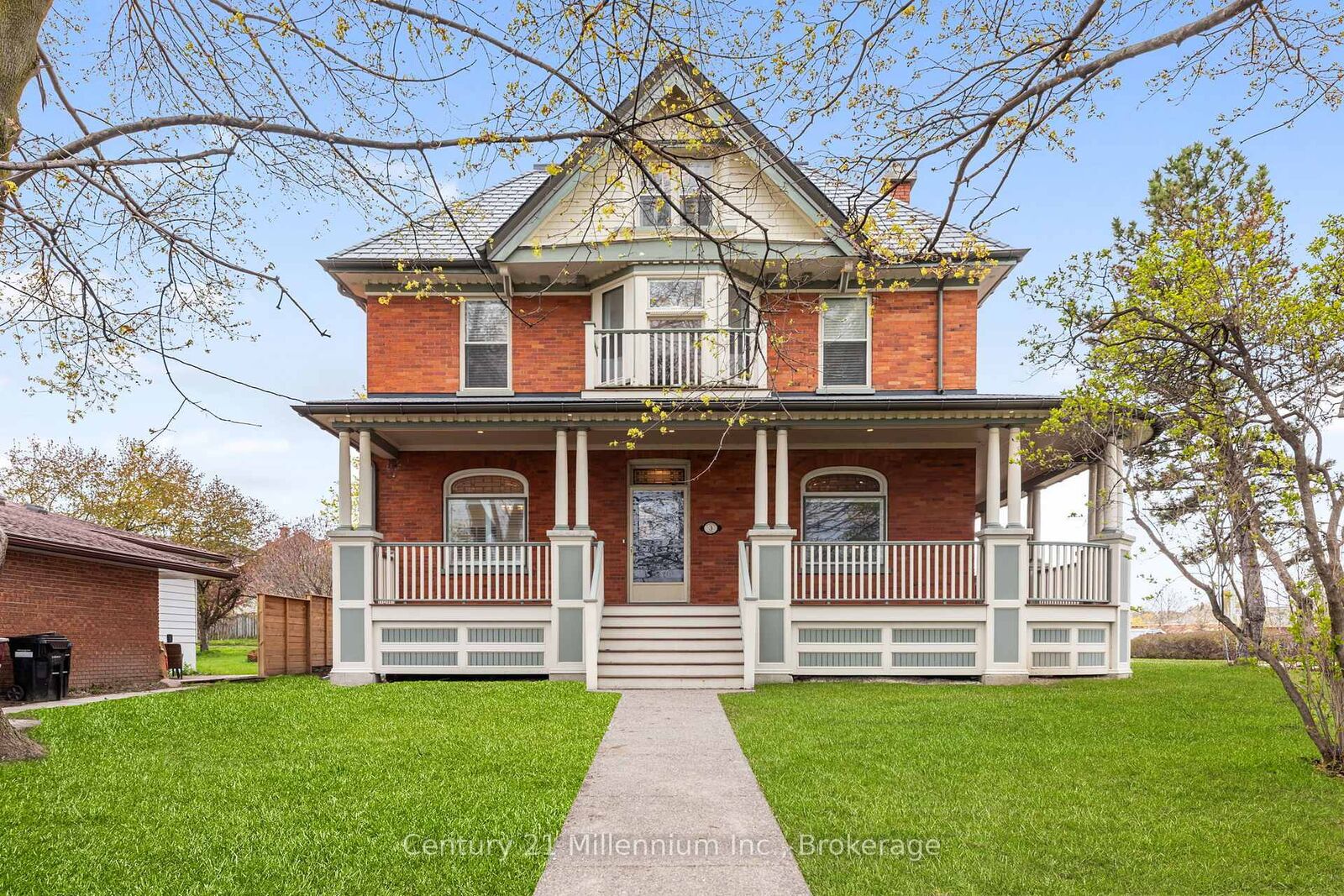 Property Photo: 3 Minnesota Street ON L9Y 3S2