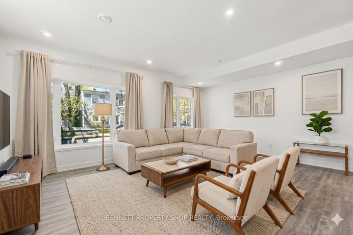 Property Photo: 1225 Ridgemont Avenue ON K1V 6E6