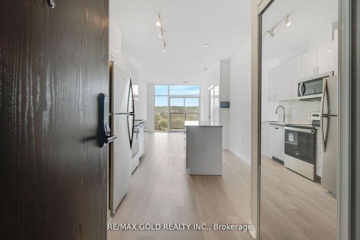 Property Photo: 2782 Barton Street E 803 ON L8E 0L3