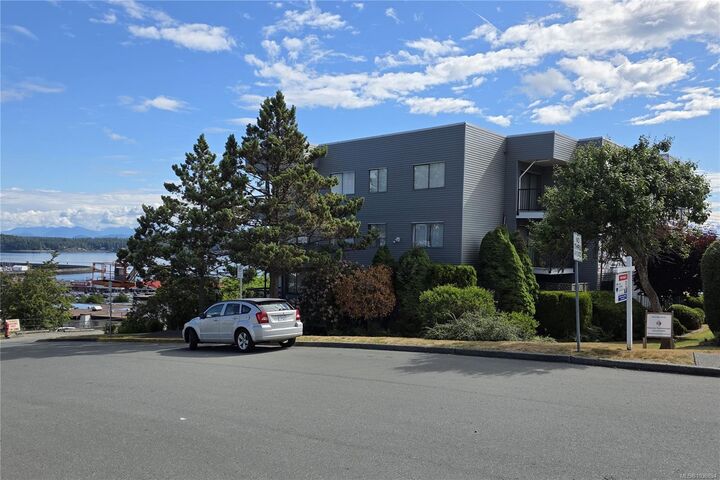 907 Cedar St #305 — photo 1