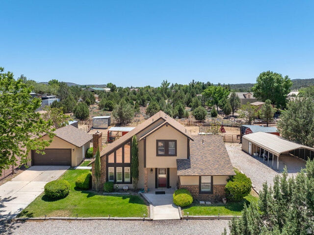 Property Photo: 1117 W Coyote Way UT 84783