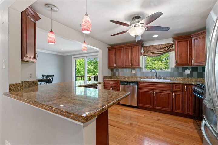 Property Photo:  2813 Glenny Lane Ext  PA 15122 