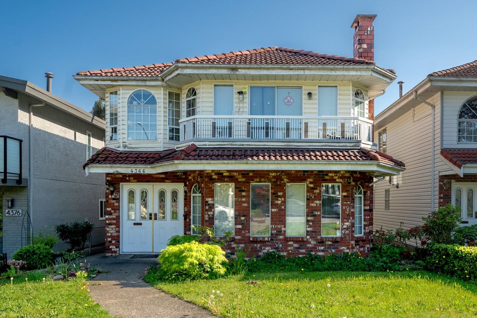 Property Photo:  4366 Venables Street  BC V5C 3A2 