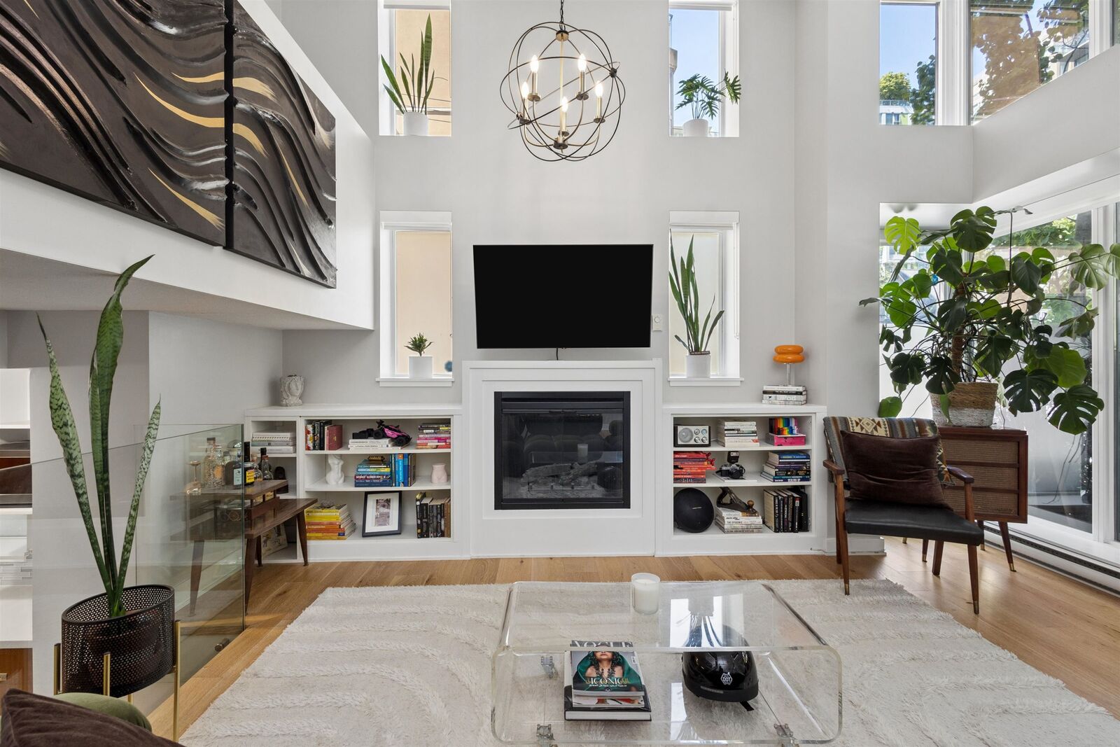 Property Photo:  428 Helmcken Street  BC V6B 0B1 