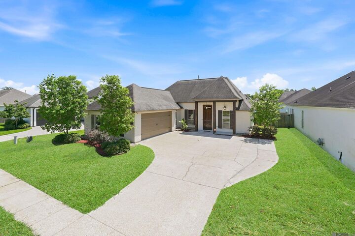 Property Photo:  12114 Rotterdam Ave  LA 70734 