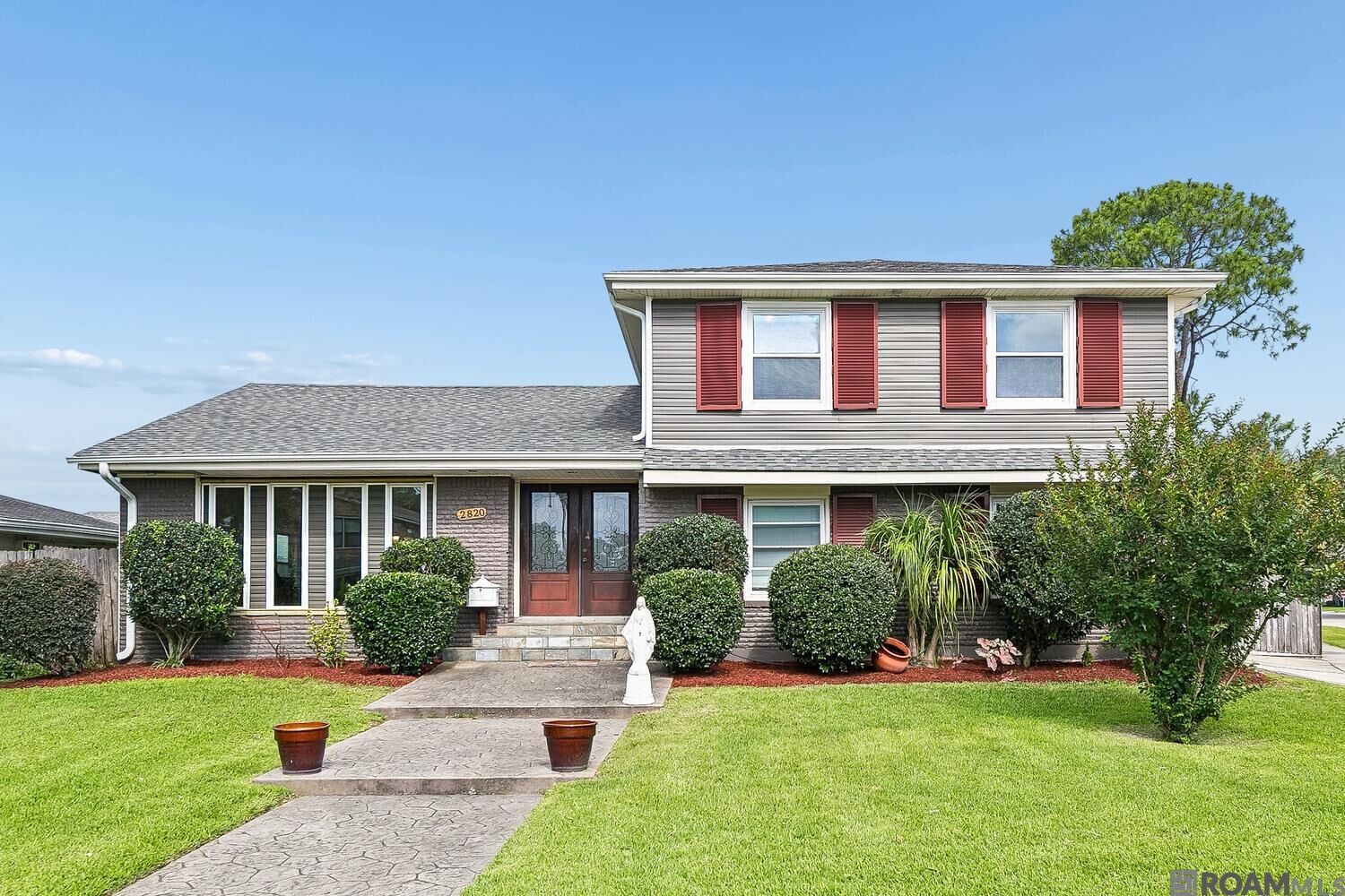 Property Photo:  2820 Ingrid Lane  LA 70003 
