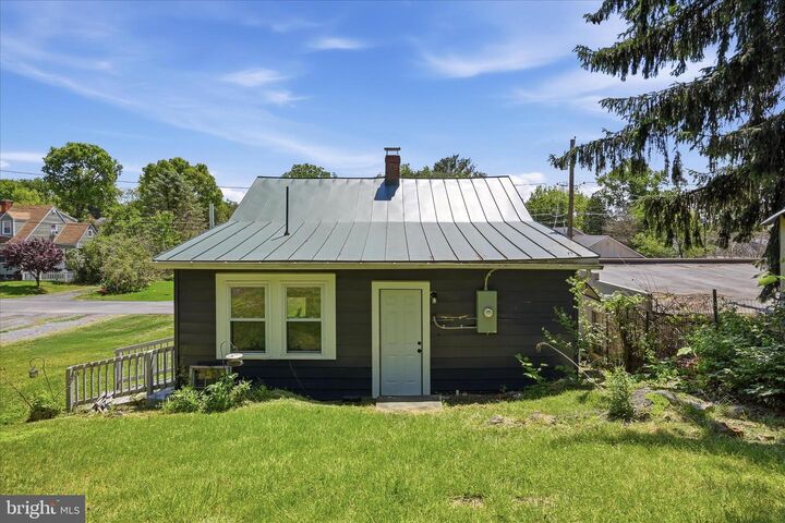 Property Photo: 1129 Purcell Lane VA 22603