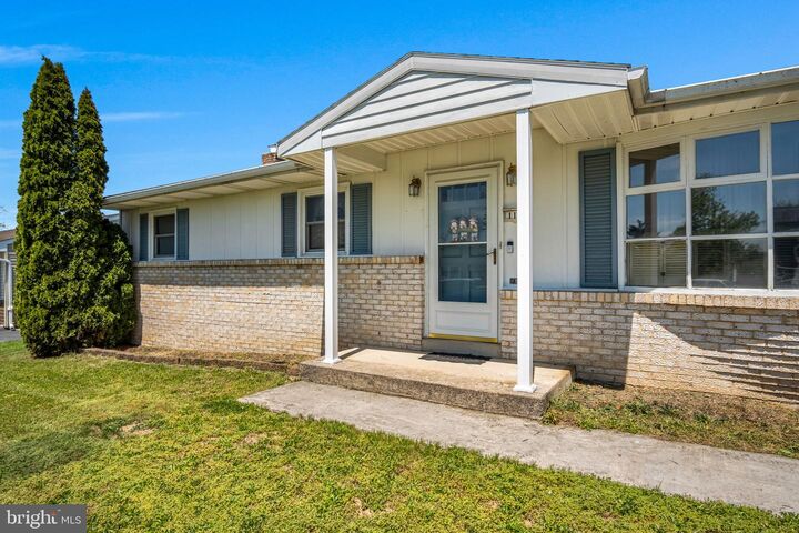 Property Photo:  117 Pearl Drive  PA 17013 