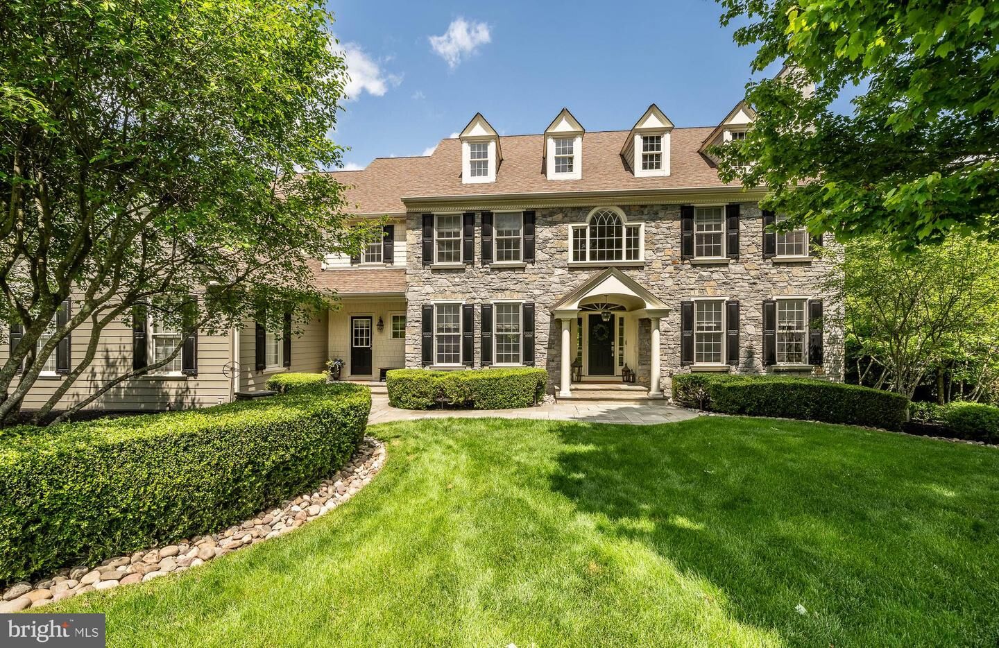 Property Photo: 923 Shenandoah Lane PA 19380