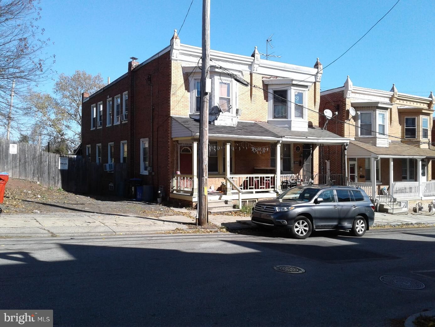 Property Photo: 819 W Elm Street PA 19401