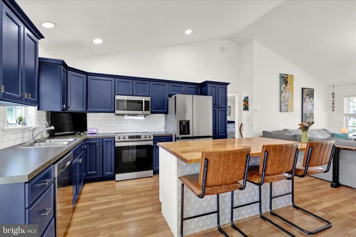 Property Photo: 2417 Mifflin Street PA 17046