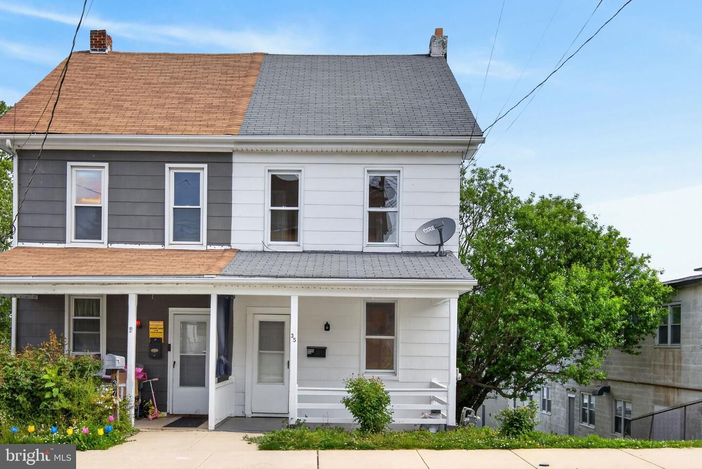 Property Photo:  35 W Maple Street  PA 17313 