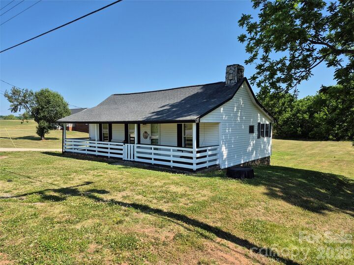 Property Photo:  4438 Reepsville Road  NC 28168 