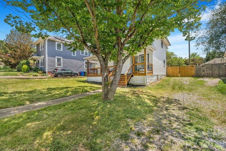 Property Photo:  131 Woodrow Avenue  NC 28801 