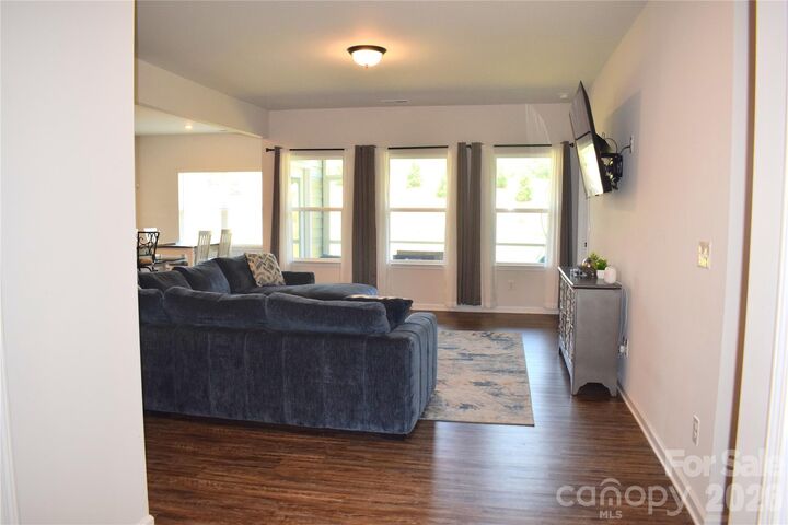 Property Photo:  6135 Busch Way  NC 28107 