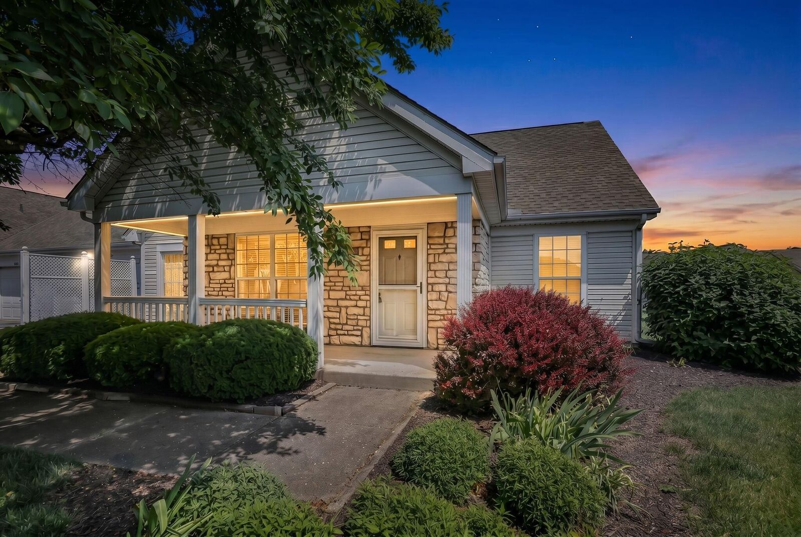 Property Photo:  1249 Dunhurst Street  OH 43113 