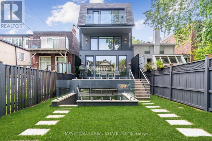 Property Photo:  305 Glen Road  ON M4W 2X4 