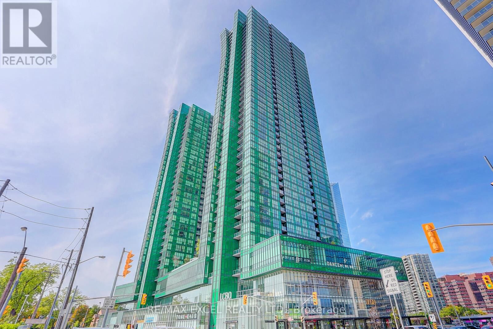 Property Photo:  9 Bogert Avenue 2707  ON M2N 0H3 
