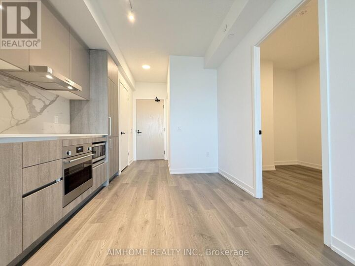 Property Photo:  195 Commerce Street 4507  ON L4K 0P9 