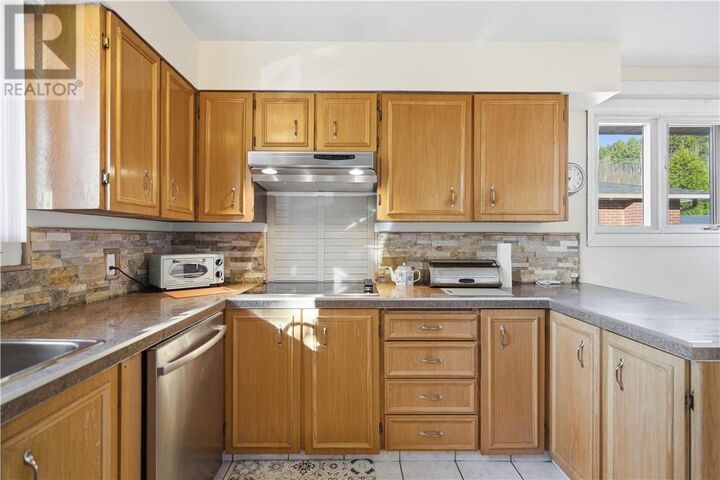 Property Photo:  113 Copper Street Unit# Upper  ON P3E 2C2 