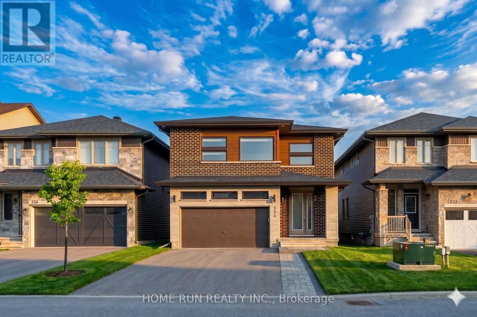 Property Photo: 334 Haliburton Heights ON K2V 0G1
