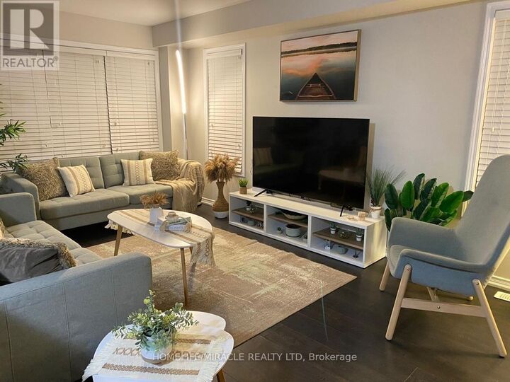 Property Photo:  7740 White Pine Crescent  ON L2H 3R5 