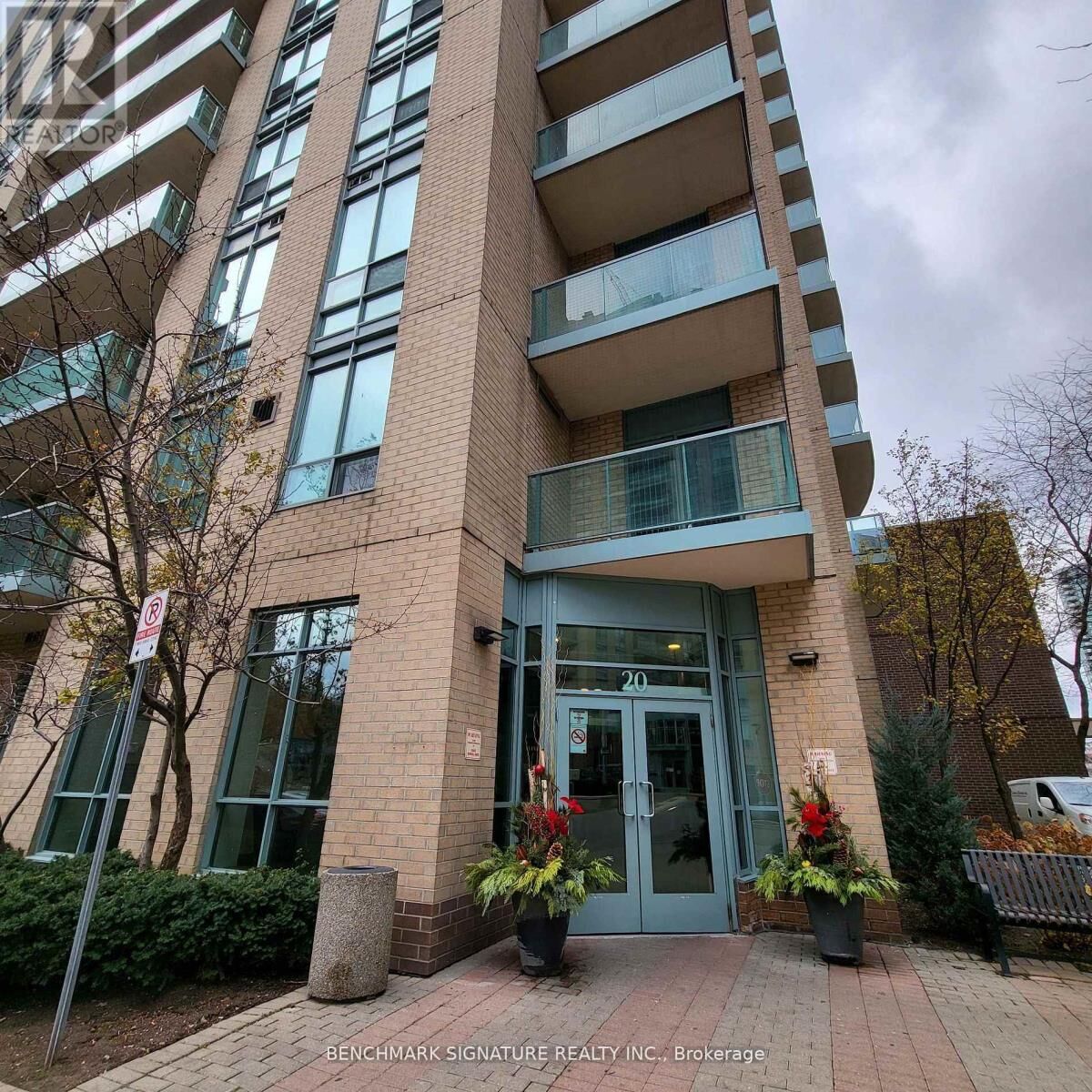 Property Photo:  20 Olive Avenue 802  ON M2N 7G5 