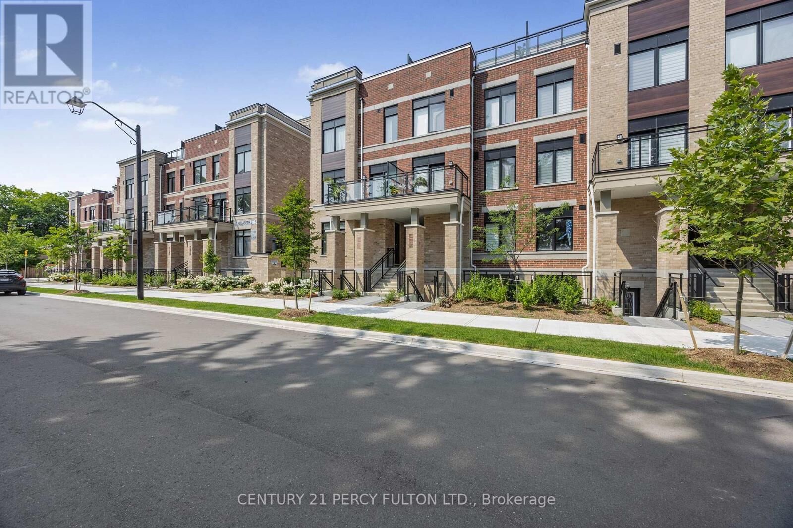 Property Photo:  58 Elizabeth Street South 2208  ON L4C 5W2 