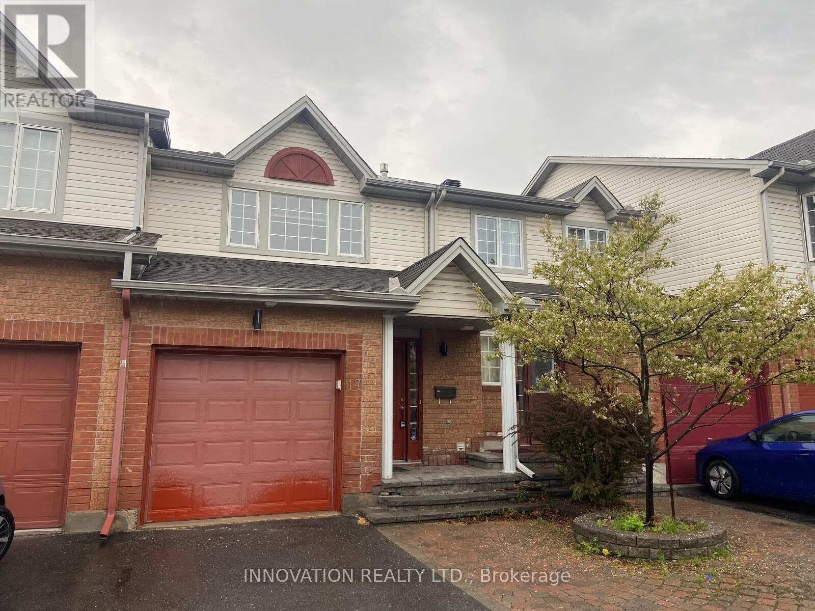 Property Photo:  17 Santa Cruz Private  ON K1G 6M5 