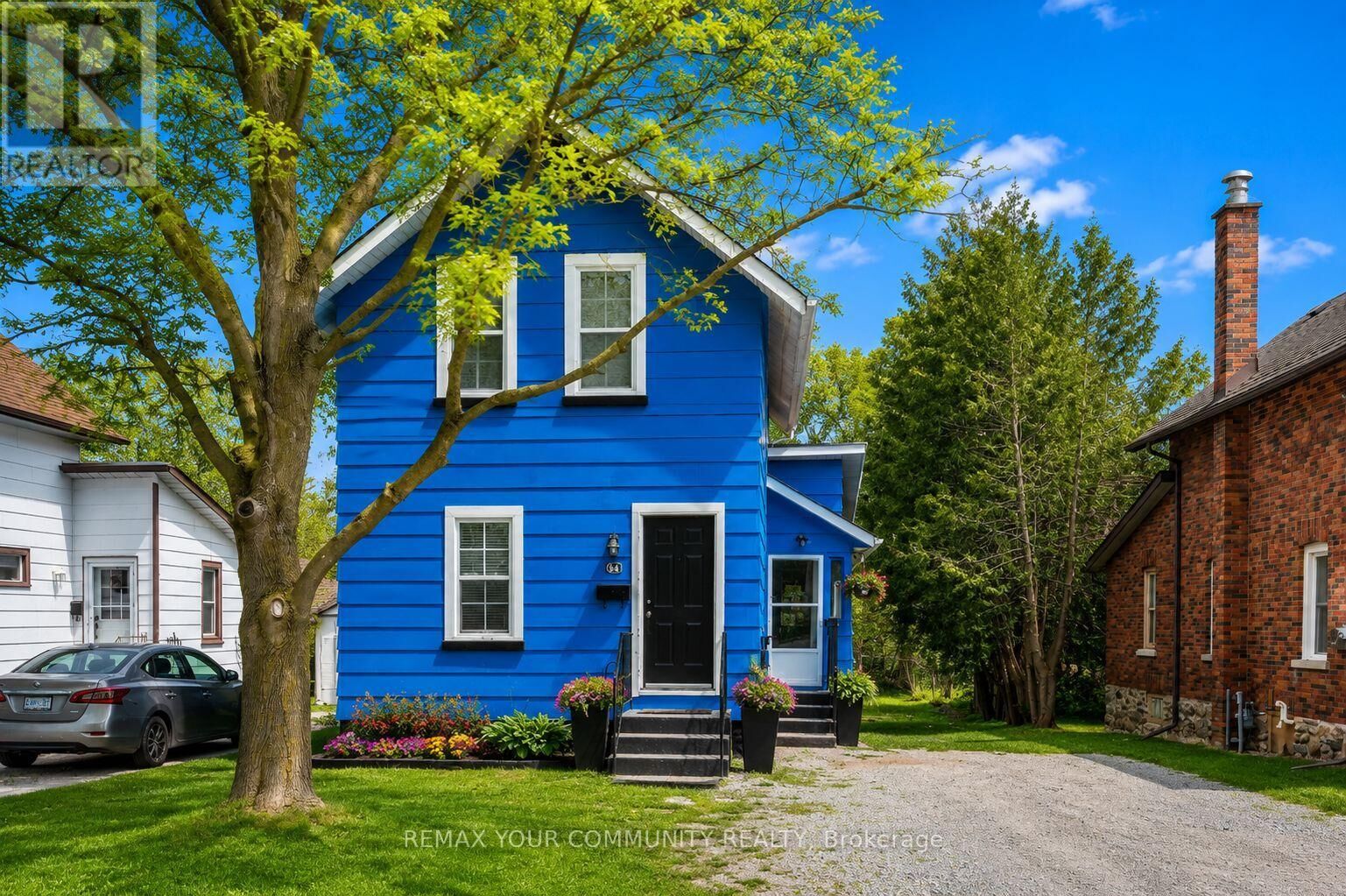Property Photo:  74 Adelaide Street South  ON K9V 3K1 