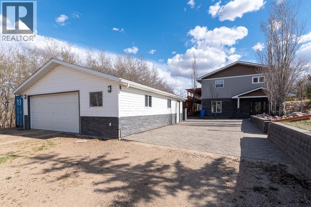 Property Photo:  484063 Rr20  AB T9V 3B5 