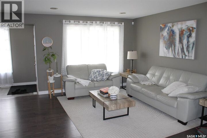 Property Photo:  319 Secord Way  SK S7V 0L9 
