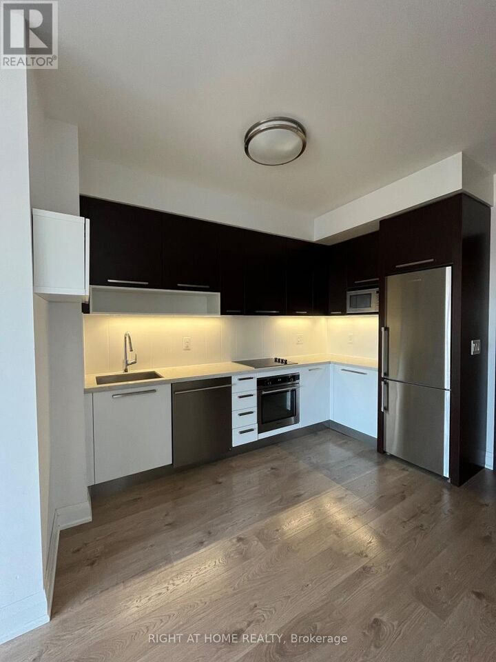 Property Photo:  36 Park Lawn Road 3408  ON M8Y 0E5 