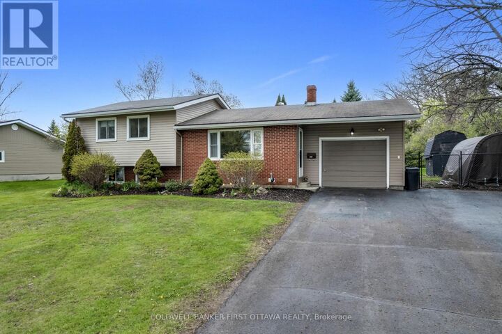 Property Photo: 114 Morris Road South ON K7H 3A8
