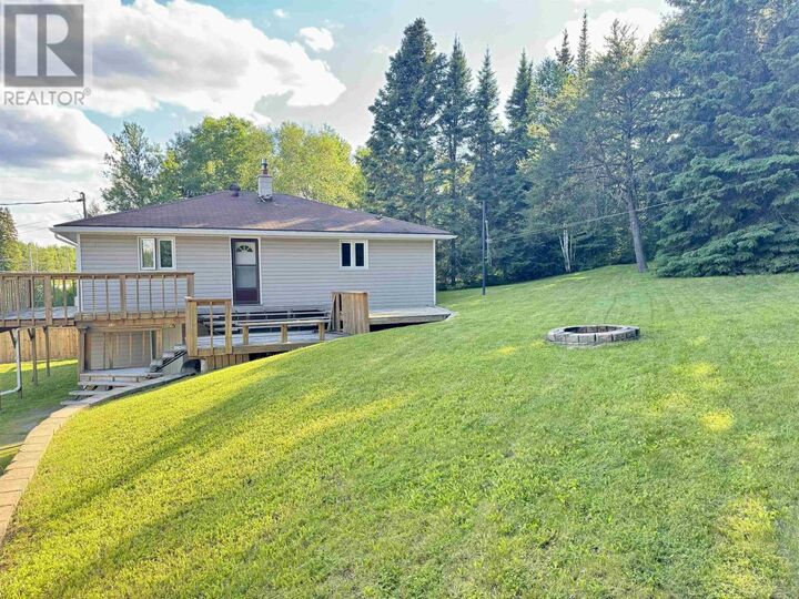 Property Photo:  325 Howey St  ON P0V 2M0 