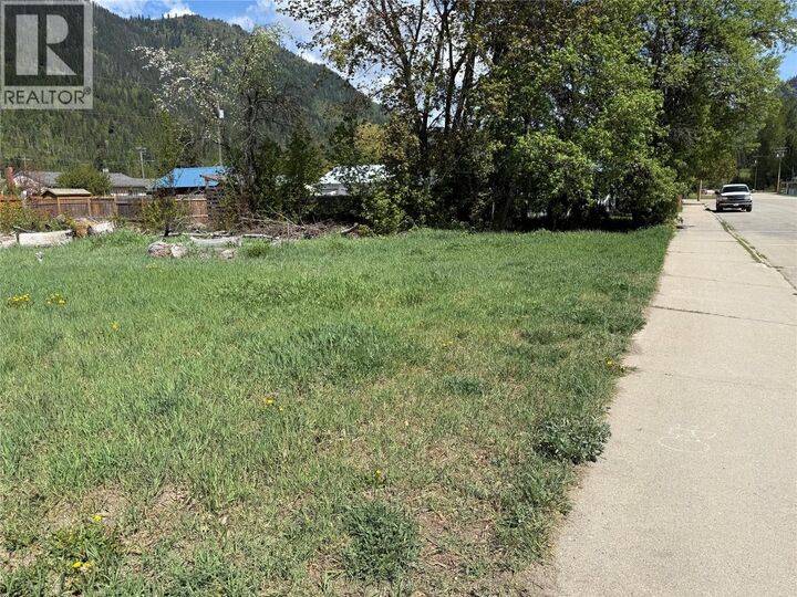 Property Photo:  Lot A Sayward Avenue  BC V0G 1Z0 