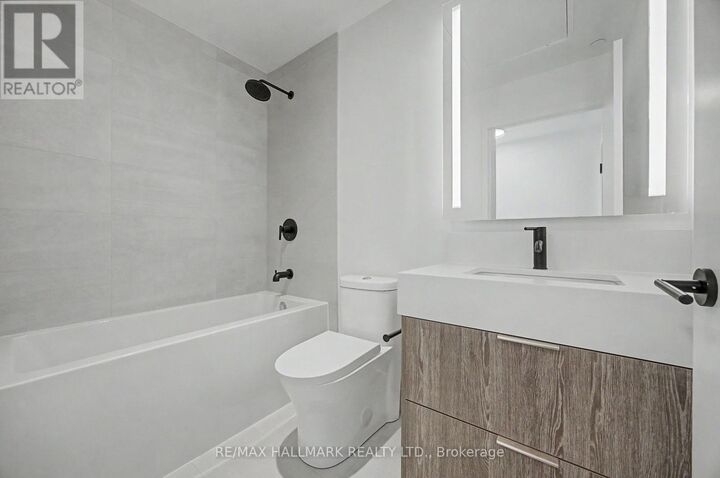 Property Photo:  308 Jarvis Street 2906  ON M5A 2P2 