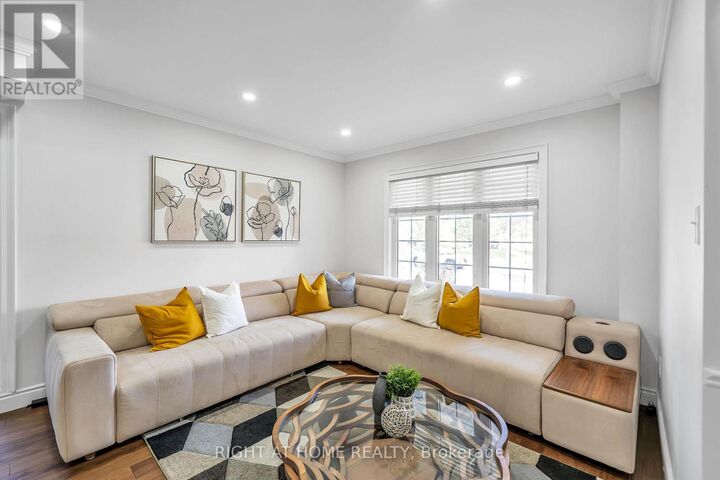 Property Photo:  632 Longworth Avenue  ON L1C 5B8 