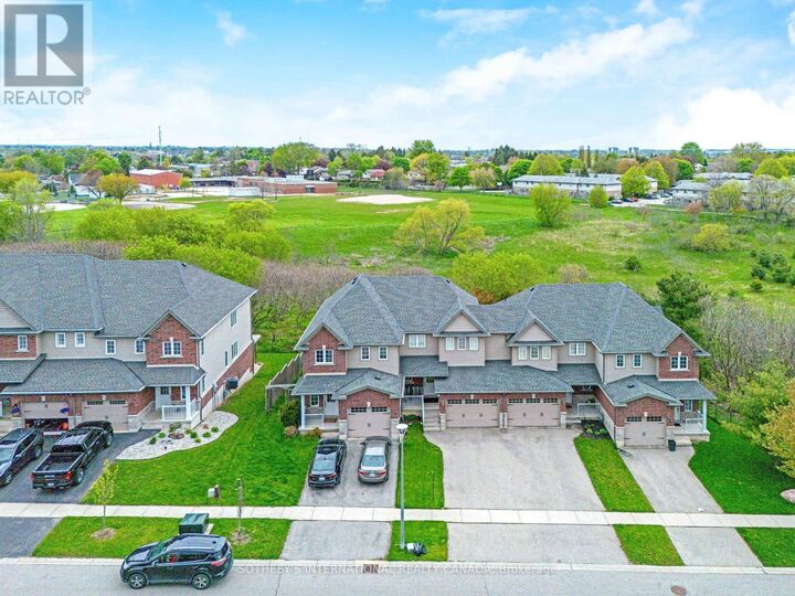 Property Photo:  447 Sales Drive  ON N4S 0B7 