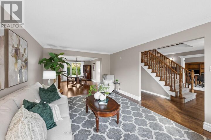 Property Photo: 42 Hampel Crescent ON K2S 1E4