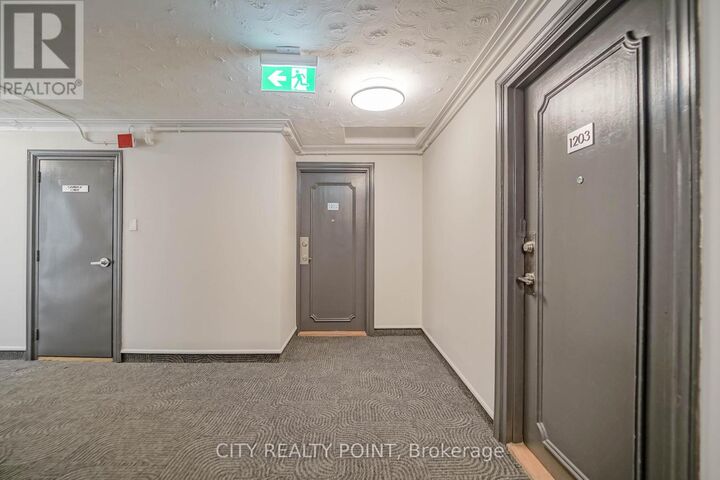 Property Photo:  55 Isabella Street 1004  ON M4Y 1M8 